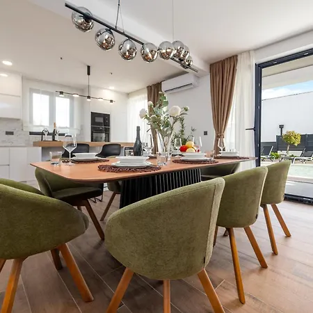 Дом отдыха Luxury - For Gift *